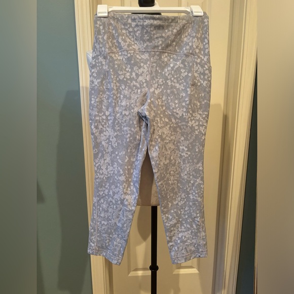 Lululemon Swift Speed High-Rise Crop - Picture 11 of 13